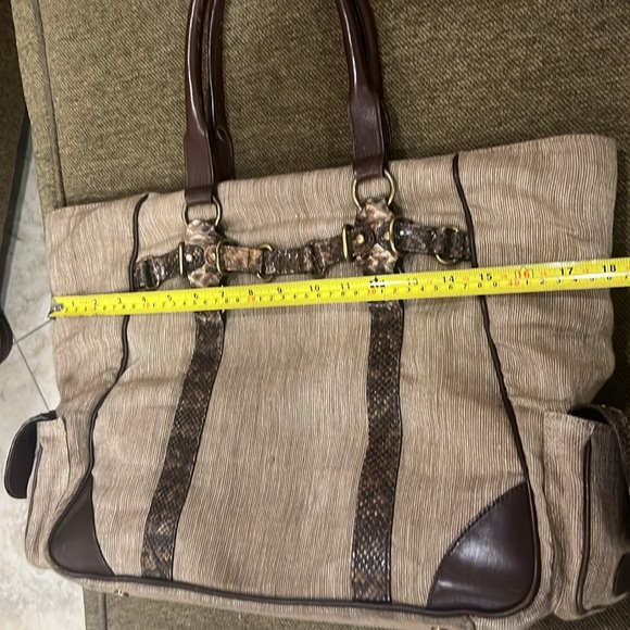 GHURKA - Picture 15 of 16